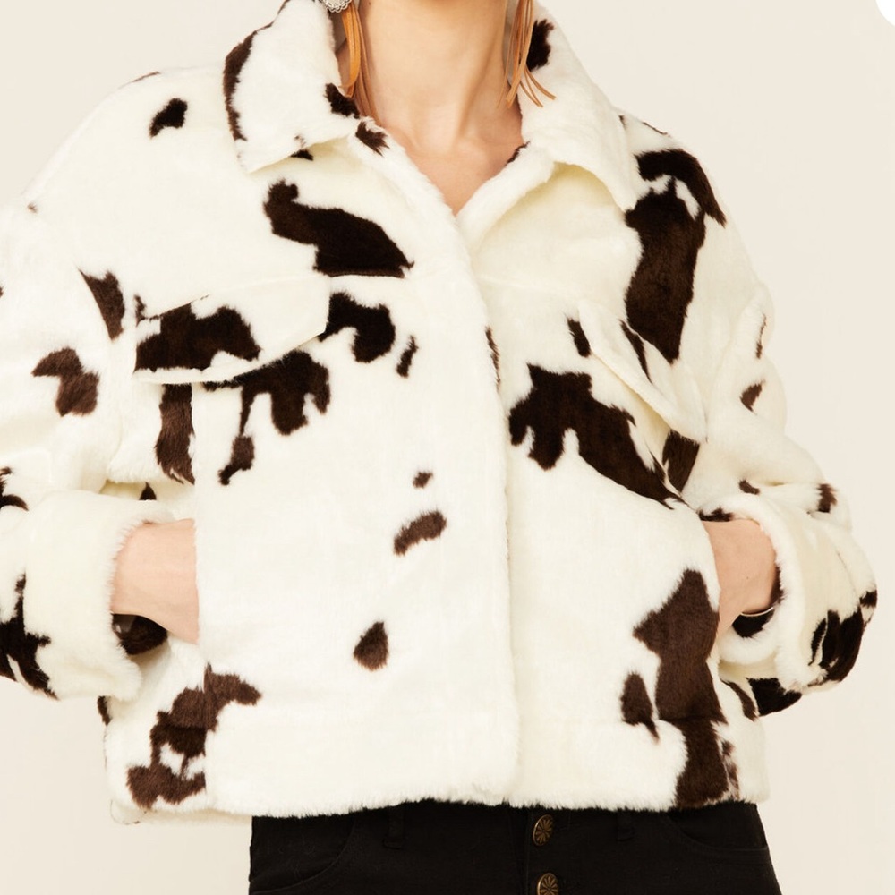 Cropped cow print jacket